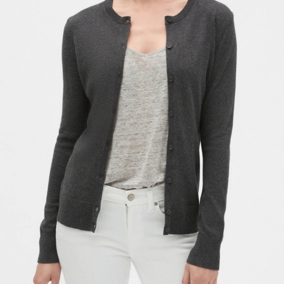 Cardigans - Picture 7 of 8